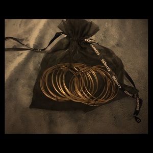 Set of 16 bangle bracelets